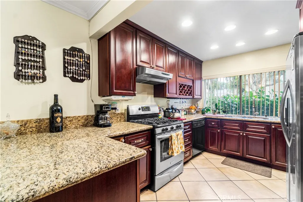 5950 Imperial Hwy Unit 35, South Gate, CA 90280 - Photo 5 of 16, South Gate, CA