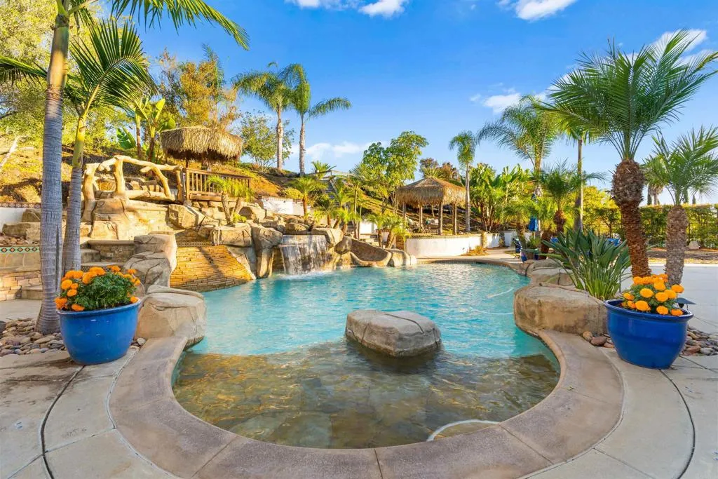 https://cdn.realtyfeed.com/cdn/127/306568296/9f1b46a58096d765156938c1bcd1cf4f.webp