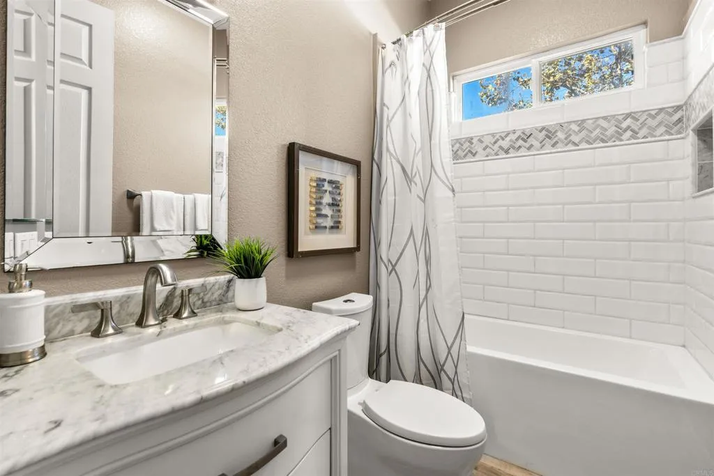 https://cdn.realtyfeed.com/cdn/127/306568296/e757f7ce8089202d6a5d2411c7e72677.webp