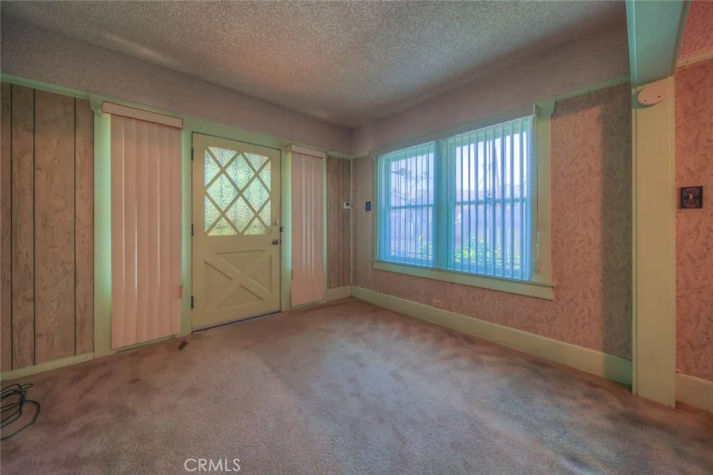 https://cdn.realtyfeed.com/cdn/127/306568316/b77b5d5b35e3b436dced799318997ed4.webp