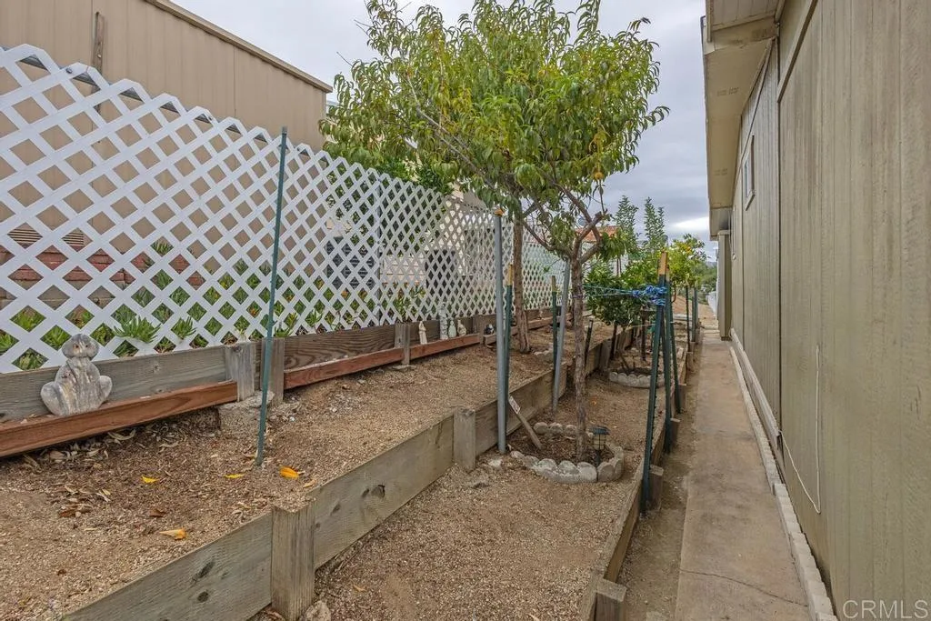 https://cdn.realtyfeed.com/cdn/127/306568342/8ef335abd328b839c5121d08f3b0ae25.webp