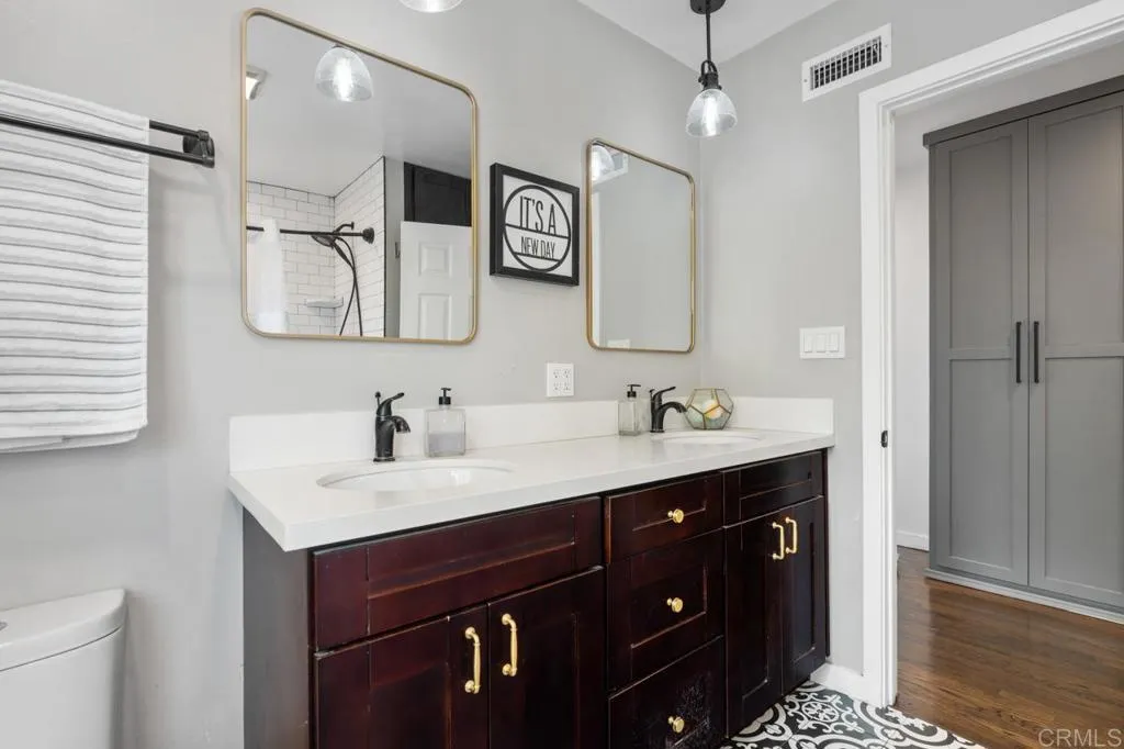 https://cdn.realtyfeed.com/cdn/127/306568349/26bc9e63b3430e537b9eeea88c20ca98.webp