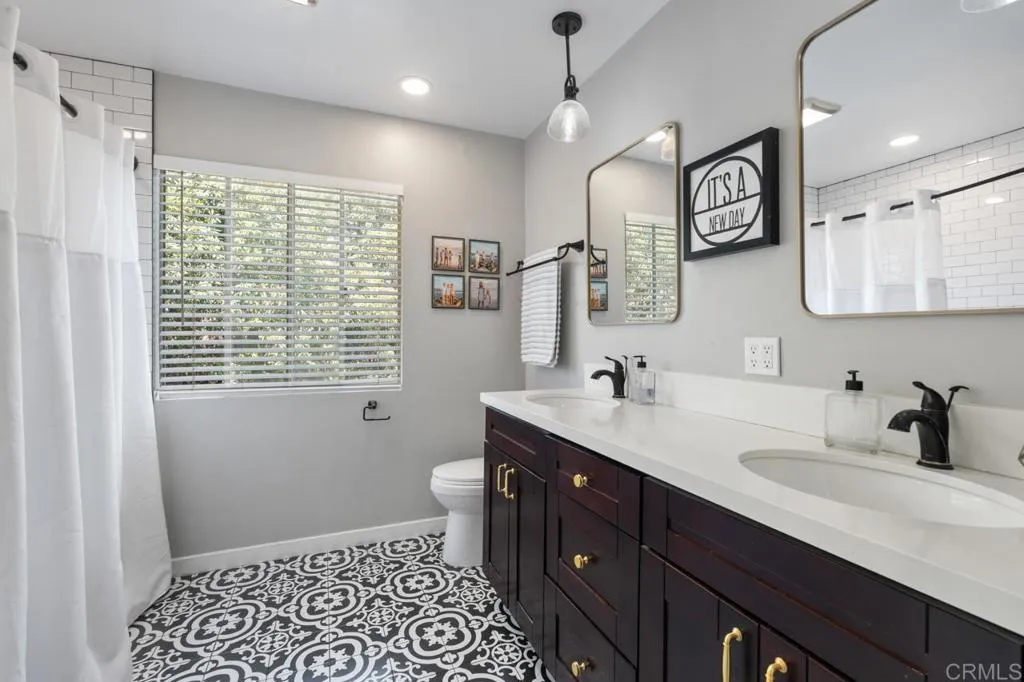 https://cdn.realtyfeed.com/cdn/127/306568349/2f371ecff7f29995d4997f949864c8da.webp