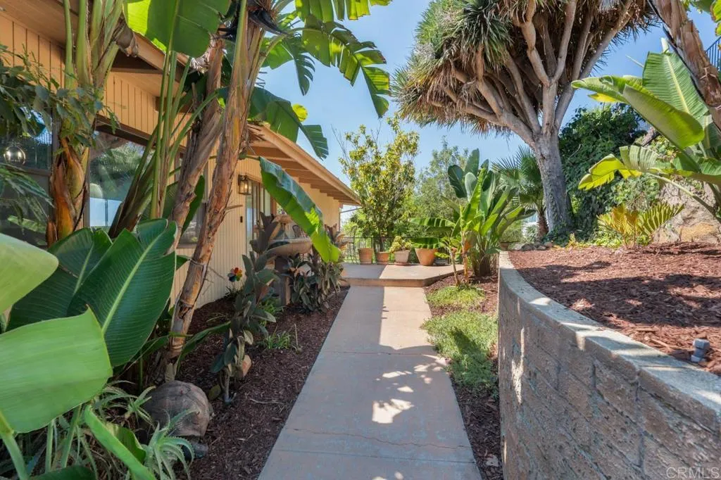 https://cdn.realtyfeed.com/cdn/127/306568349/3cb67c34cf84a300f22ab29d5cca59fd.webp