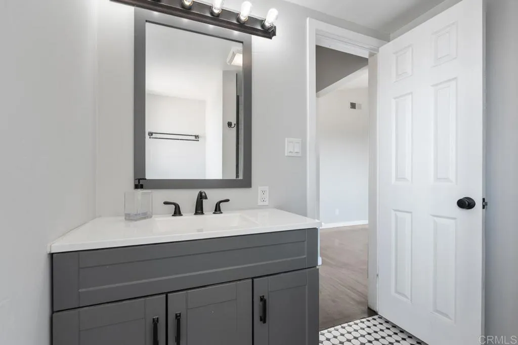 https://cdn.realtyfeed.com/cdn/127/306568349/6041a1a29bf4c86d8a53e4c524c70000.webp