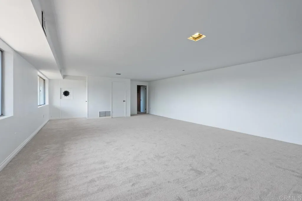 https://cdn.realtyfeed.com/cdn/127/306568349/88978a3cb03987aa1faf6b067688758d.webp