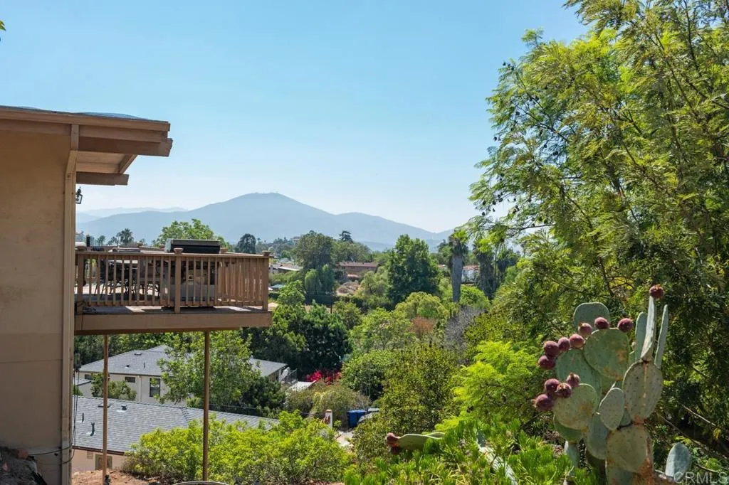 https://cdn.realtyfeed.com/cdn/127/306568349/9d6467e9951f671cbacc1736d29186b1.webp