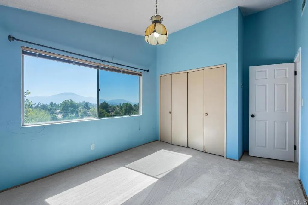 https://cdn.realtyfeed.com/cdn/127/306568349/fab025dc3c5aec6c6cfd56f04b9588ce.webp