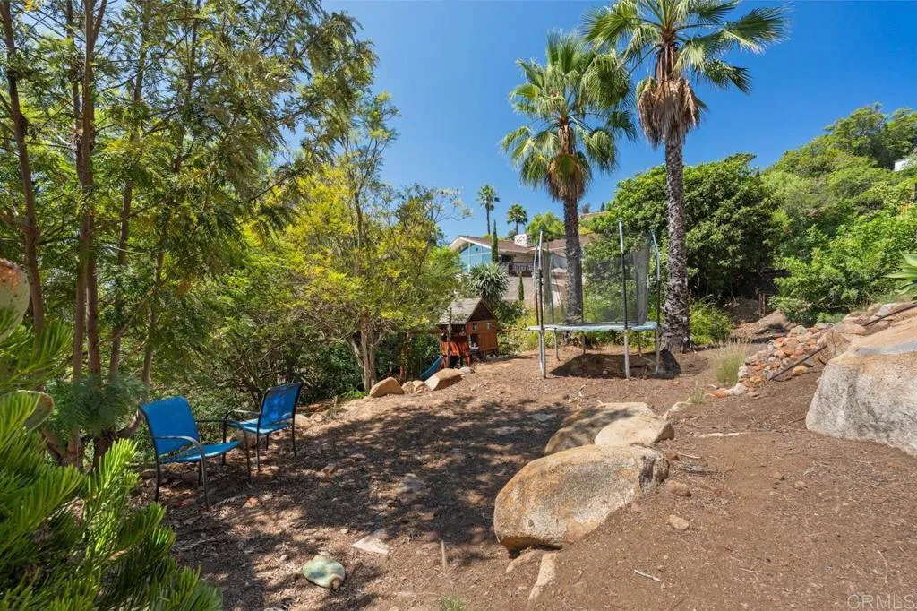 https://cdn.realtyfeed.com/cdn/127/306568349/fe63610eb1d85ee870697c6723e2b6ff.webp