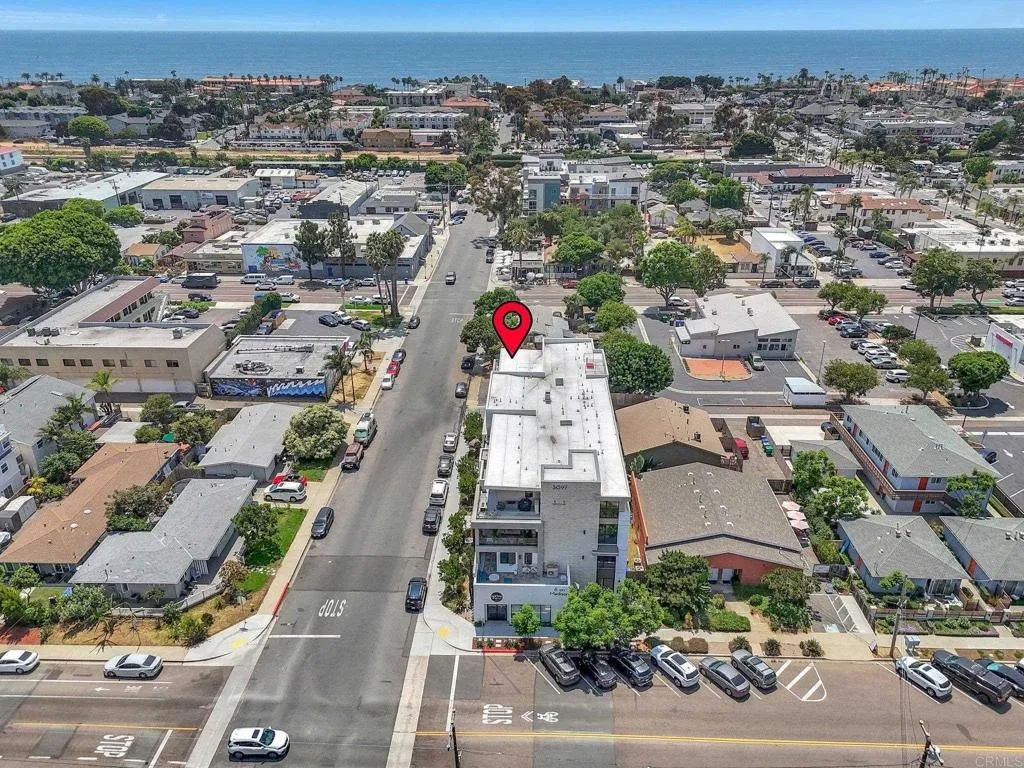 https://cdn.realtyfeed.com/cdn/127/306568351/09759908c80ad282da0e80d08f0fcaf0.webp