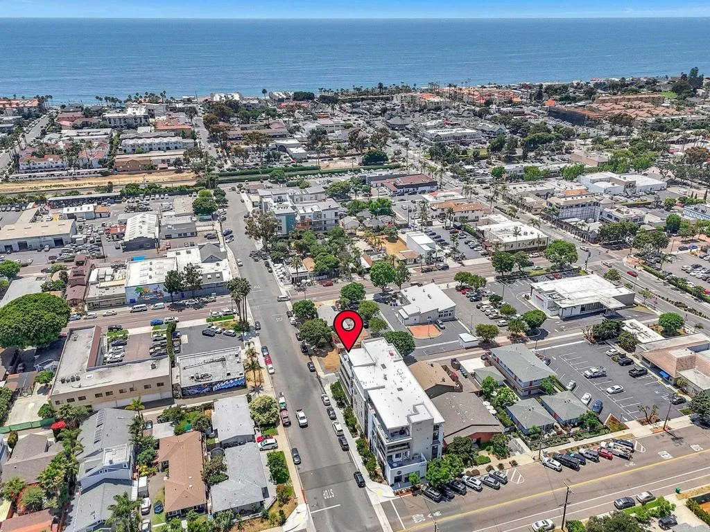 https://cdn.realtyfeed.com/cdn/127/306568351/0a46758be0d9adf4b0cec4ec5fc86754.webp