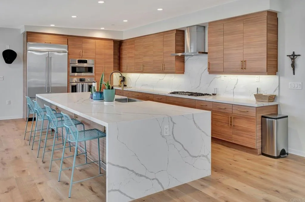 https://cdn.realtyfeed.com/cdn/127/306568351/250e4b9bfa52940b5b150149d3e60ef5.webp