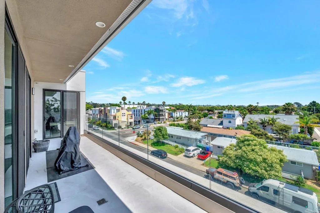 https://cdn.realtyfeed.com/cdn/127/306568351/539a0a1619dbb6c53c35ad6180a441c5.webp