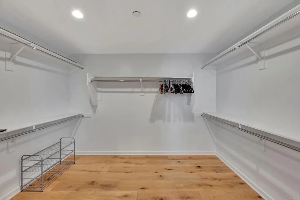 https://cdn.realtyfeed.com/cdn/127/306568351/65c193b654102bfdeaf51d34e60178bb.webp