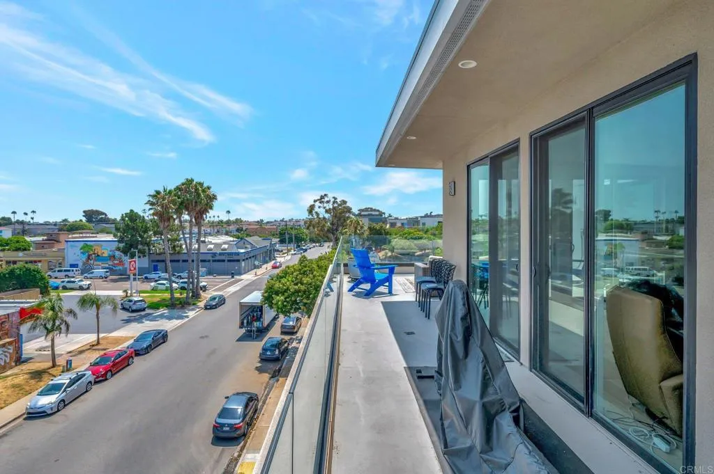 https://cdn.realtyfeed.com/cdn/127/306568351/7c8c3aadea041d82b909cfe2f955fad4.webp