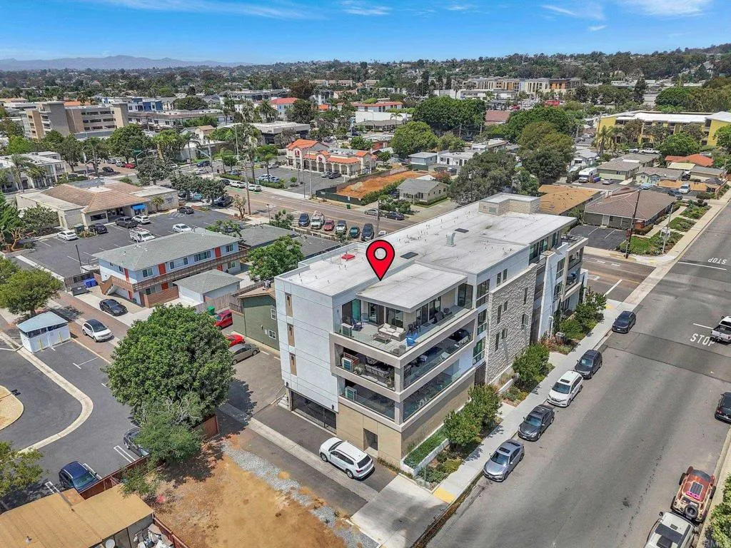 https://cdn.realtyfeed.com/cdn/127/306568351/a5d1ab85c7e178eb756ab694578b84a4.webp