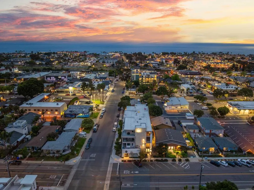https://cdn.realtyfeed.com/cdn/127/306568351/b632de2dff2399d4f01e024032bdee68.webp
