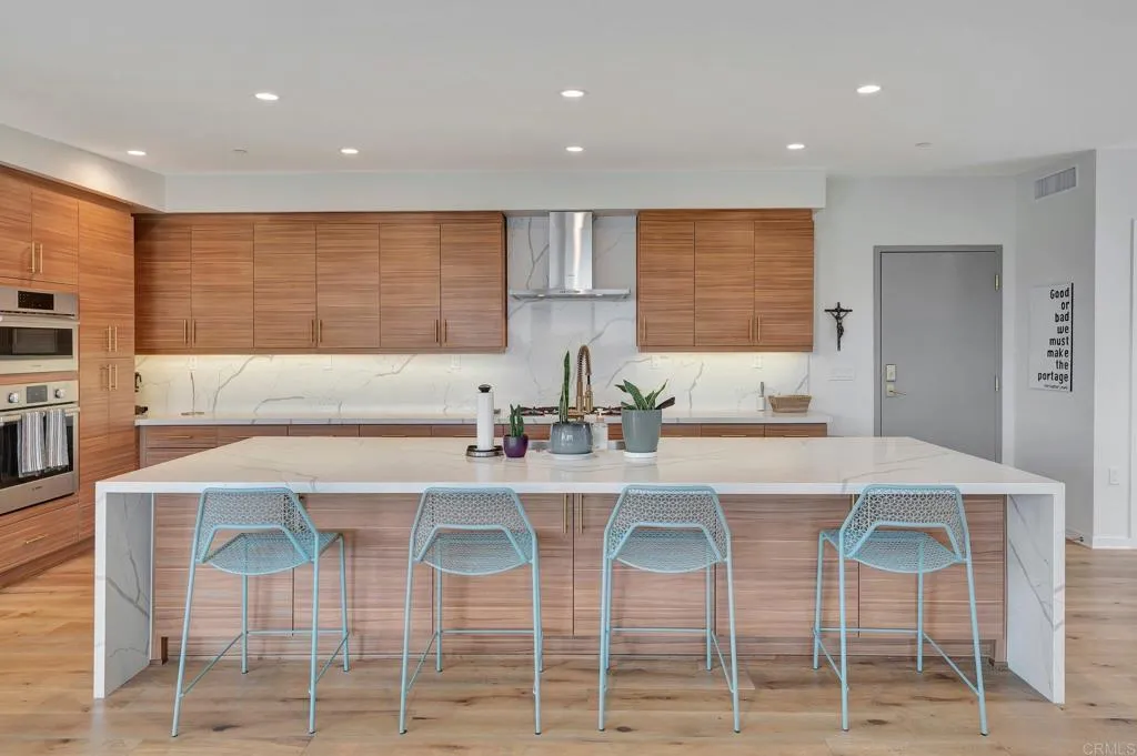 https://cdn.realtyfeed.com/cdn/127/306568351/ca1cb12ada81ed27476a78e297818a3c.webp