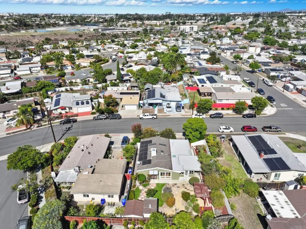https://cdn.realtyfeed.com/cdn/127/306568357/3e8dc975fd41100b80af7923dd4935da.webp
