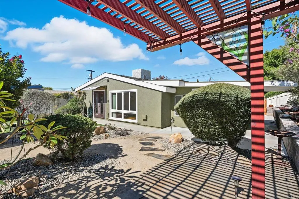 https://cdn.realtyfeed.com/cdn/127/306568357/542c26c45ab00705498357430bf14f11.webp