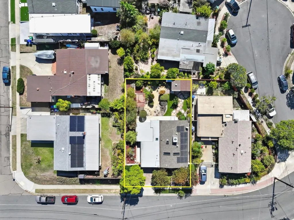 https://cdn.realtyfeed.com/cdn/127/306568357/81bea3464aee2c97c03fa9f0152bc575.webp