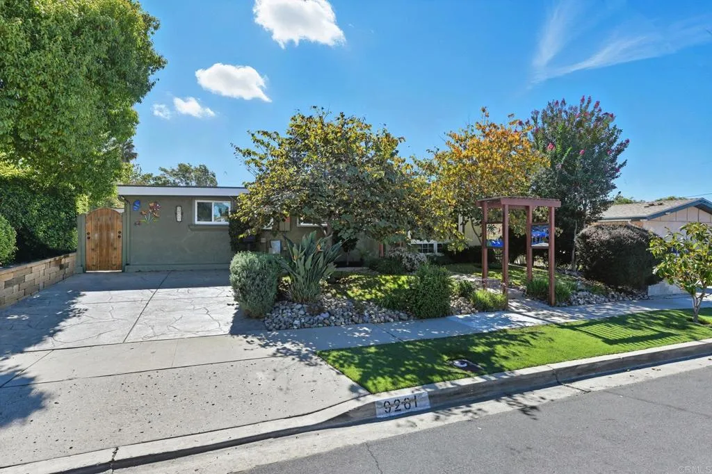 https://cdn.realtyfeed.com/cdn/127/306568357/8a616ec5566ffe1c5a6d0c1075b6f016.webp