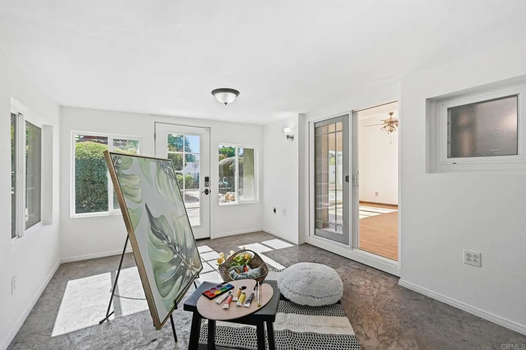 https://cdn.realtyfeed.com/cdn/127/306568357/c4d9cfd57bff4f0bdcc9ddb7a691447c.webp