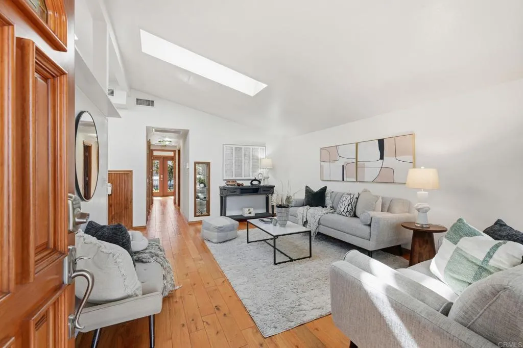 https://cdn.realtyfeed.com/cdn/127/306568357/ea12eb14c4517ba67535bed5876d9636.webp
