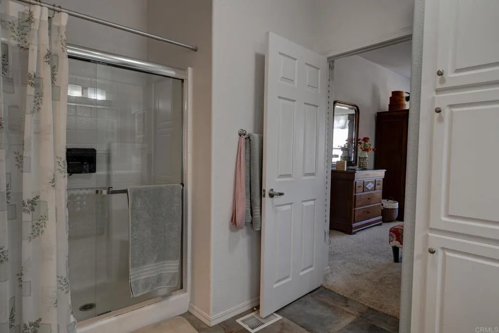 https://cdn.realtyfeed.com/cdn/127/306568372/a7ca1772457ee6a82425c248e9bc0cea.webp
