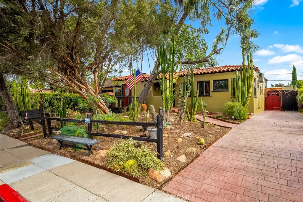 https://cdn.realtyfeed.com/cdn/127/306568413/0567db93c06adaaca746f10f8abcf1c5.webp