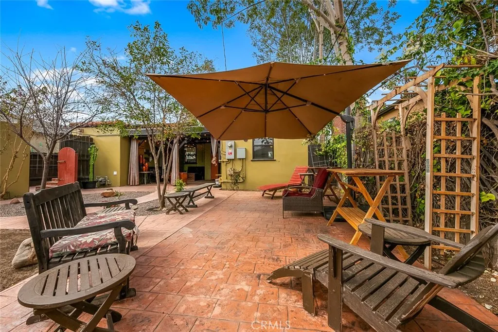 https://cdn.realtyfeed.com/cdn/127/306568413/64fca0f230eea6bc4ed326b731b9f34d.webp