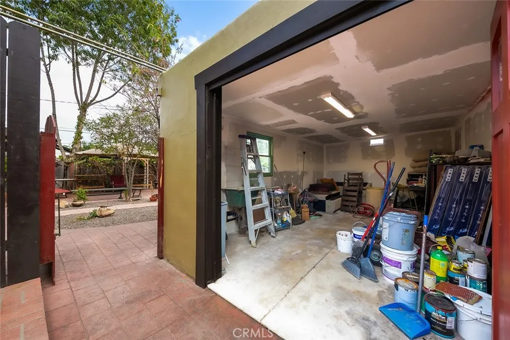 https://cdn.realtyfeed.com/cdn/127/306568413/707c19365fa918a8a89dc11c0da60656.webp