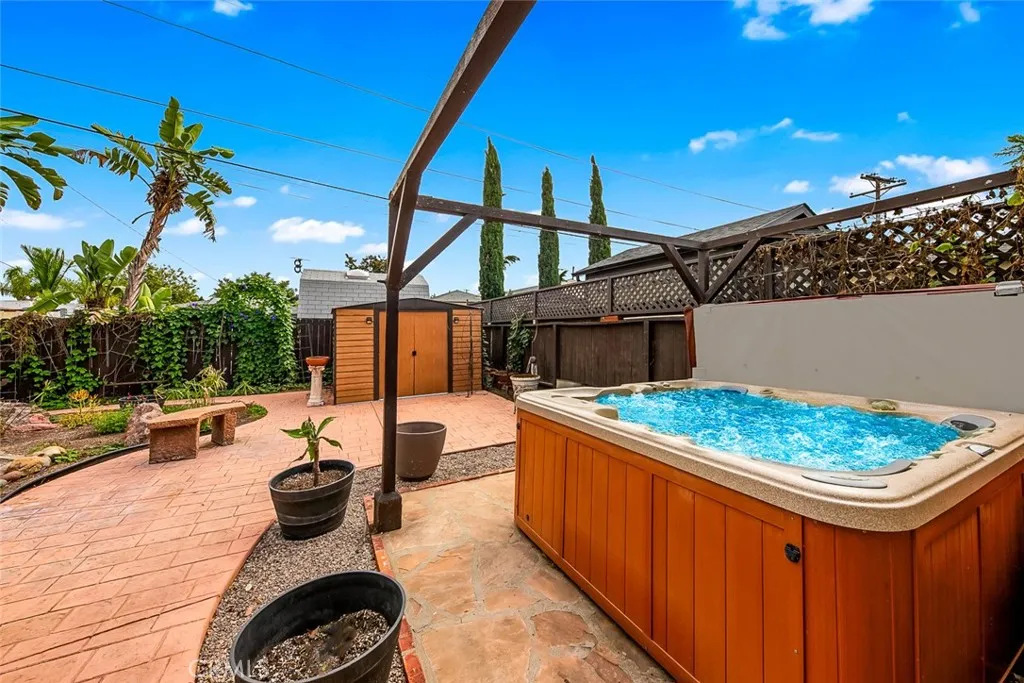 https://cdn.realtyfeed.com/cdn/127/306568413/e943906dae3d0ee4fdec5c6ff9db10f1.webp