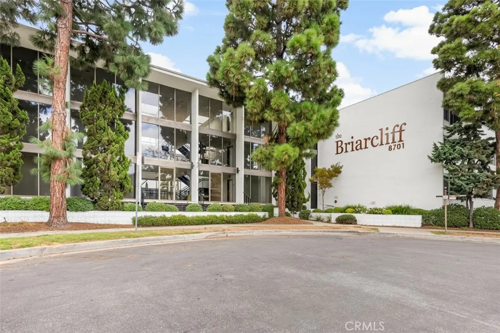 8701 Delgany Ave Unit 110, Playa del Rey, CA 90293