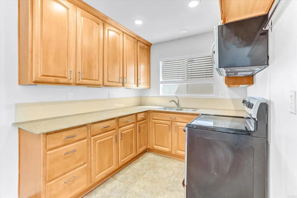 https://cdn.realtyfeed.com/cdn/127/306568428/f26cc56e3c4ee495b2d4a8137e5a087e.webp