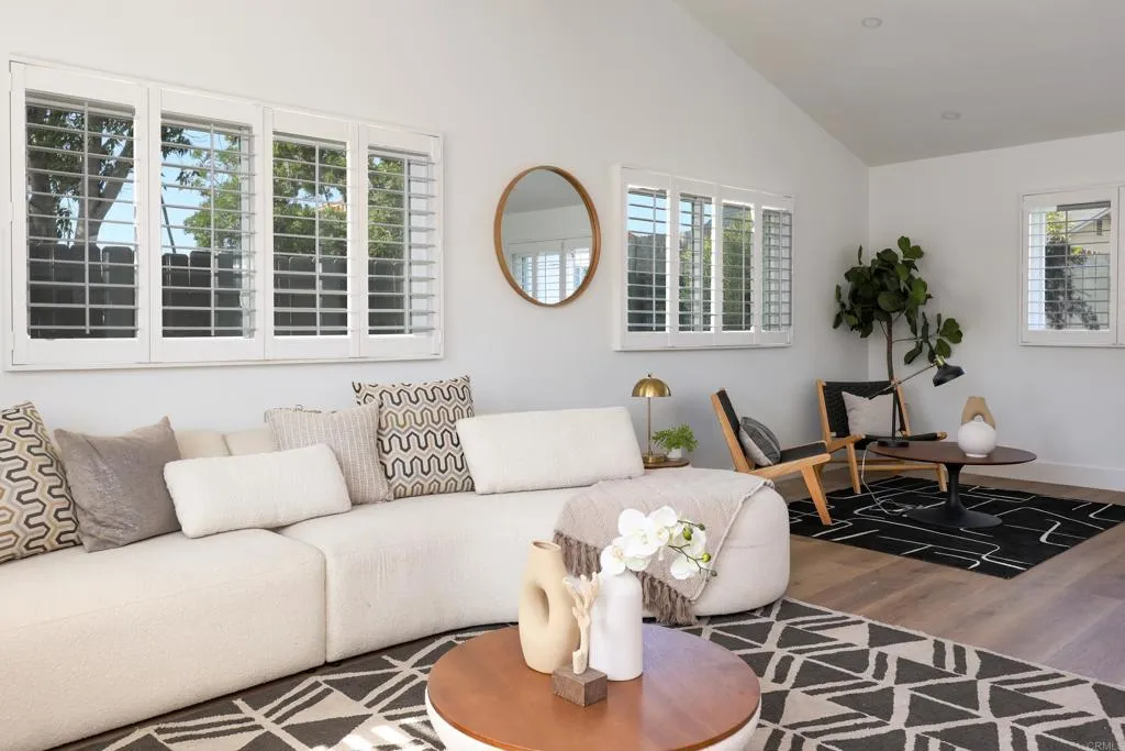 https://cdn.realtyfeed.com/cdn/127/306568478/0c097fe92c4c65186e027ddb8b61f796.webp