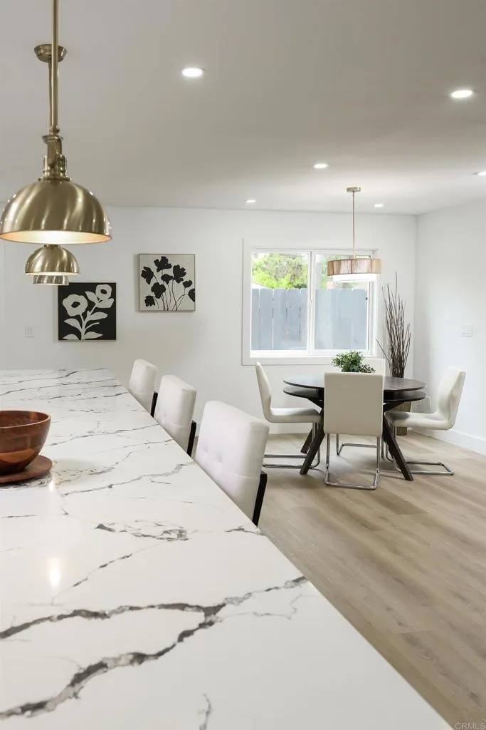 https://cdn.realtyfeed.com/cdn/127/306568478/7a9a33ada60e4301eded5b3c54ee1524.webp