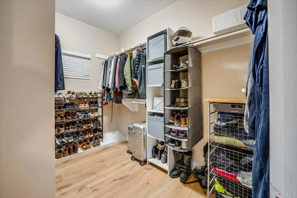 https://cdn.realtyfeed.com/cdn/127/306568480/5098bc91b42179db78fbcabb1e6543c8.webp