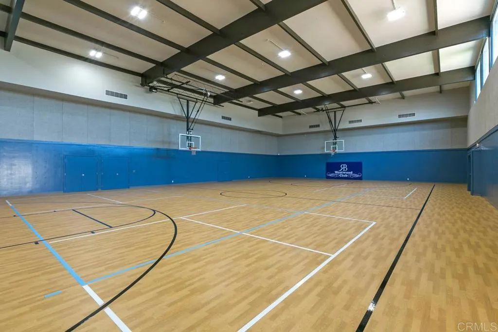 https://cdn.realtyfeed.com/cdn/127/306568497/6c8b6e8ce280a741db9055521b927baa.webp