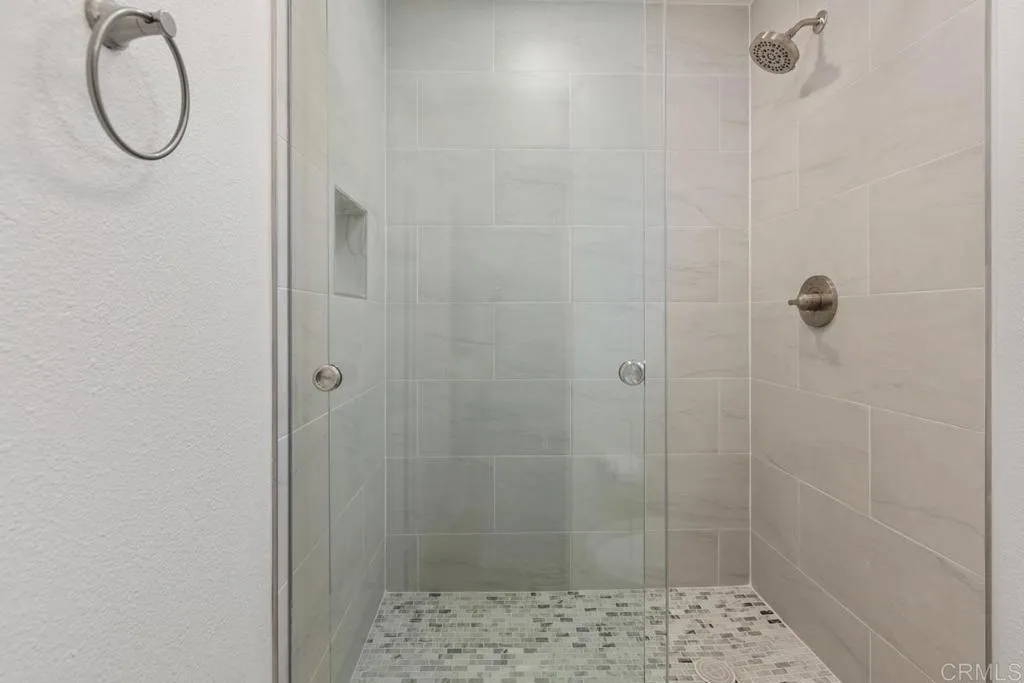https://cdn.realtyfeed.com/cdn/127/306568497/d1c6796e8ddd98179780163d59b0dfe3.webp