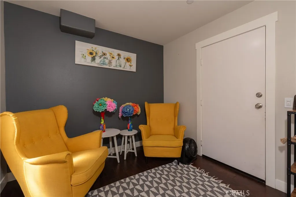 1075 N Maclay Unit Avenue Unit 26, San Fernando, CA 91340 - Photo 4 of 23, San Fernando, CA