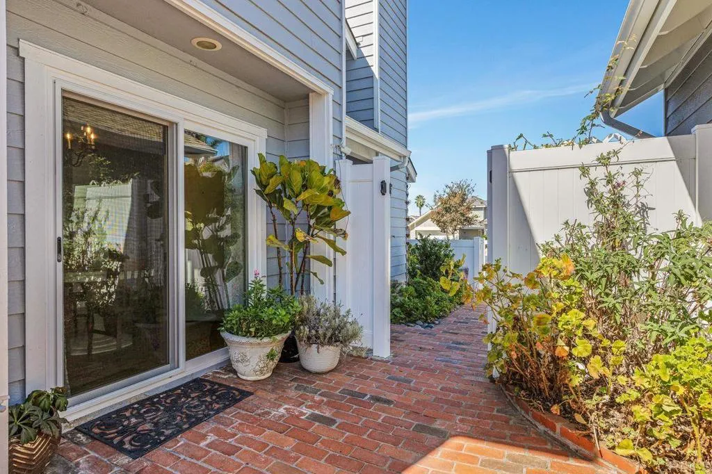 https://cdn.realtyfeed.com/cdn/127/306568515/34e6598f28a52302d3471e88cbe07c96.webp