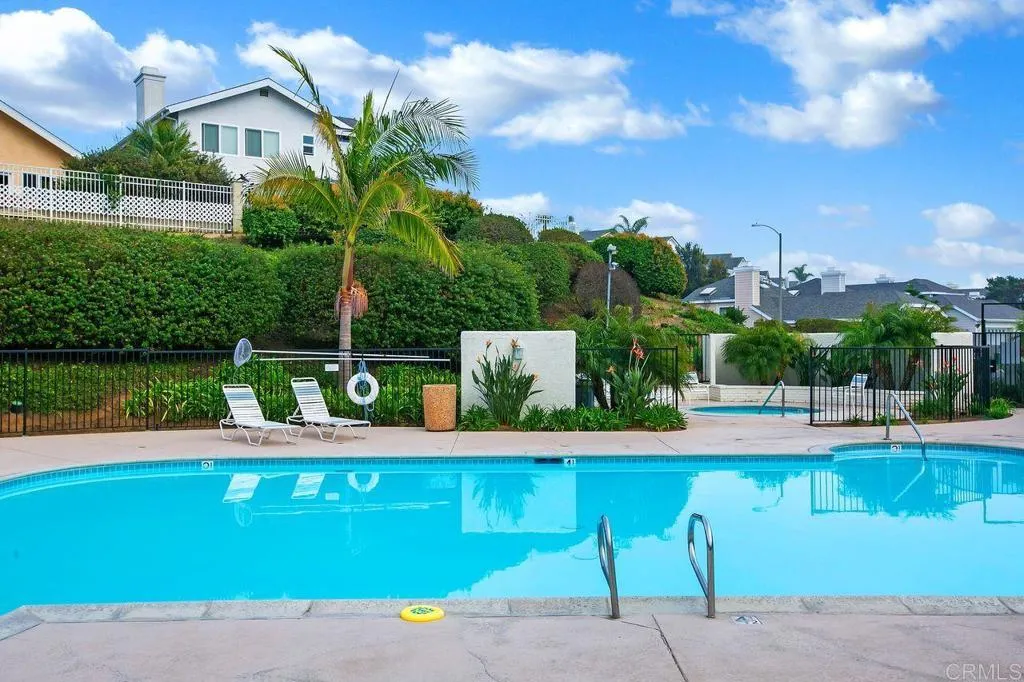 https://cdn.realtyfeed.com/cdn/127/306568515/a5b326360a5f29650c87614530529eb3.webp