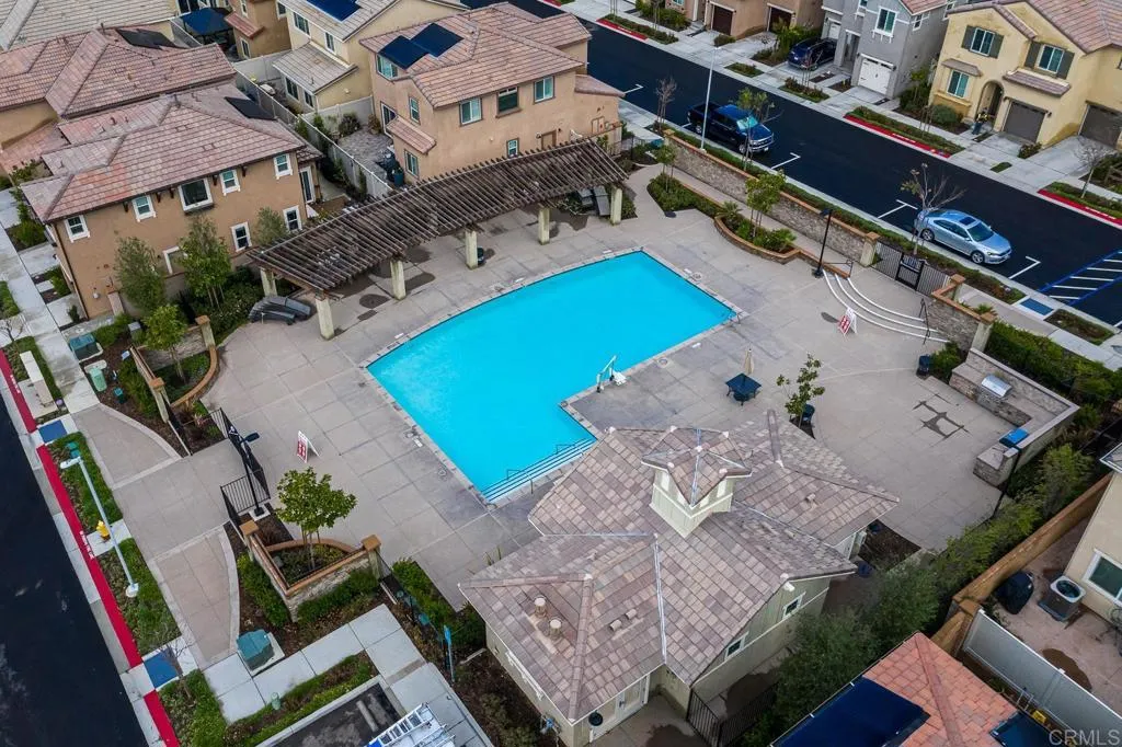 https://cdn.realtyfeed.com/cdn/127/306568521/4c0b64f85248ff654f61acddc0aa439b.webp