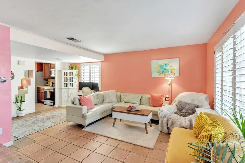 https://cdn.realtyfeed.com/cdn/127/306568609/ce14982a2cb1a3fb2f492995a2039002.webp