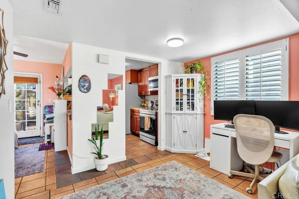 https://cdn.realtyfeed.com/cdn/127/306568609/ed25beaadeff42f59f7d7afb11c9bbb4.webp