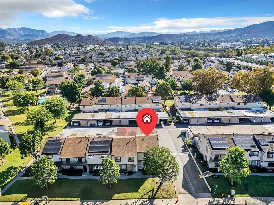 https://cdn.realtyfeed.com/cdn/127/306568609/fedd49bc61beca8cb3587cc98e499e51.webp