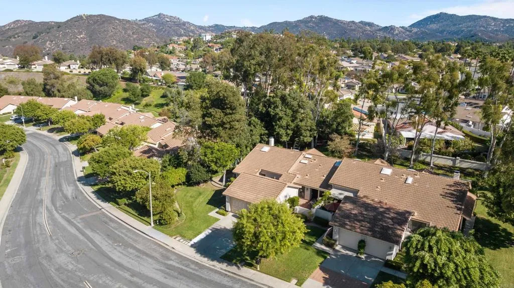 https://cdn.realtyfeed.com/cdn/127/306568638/e06c67c2426bad198deddbe8d45a1b8a.webp