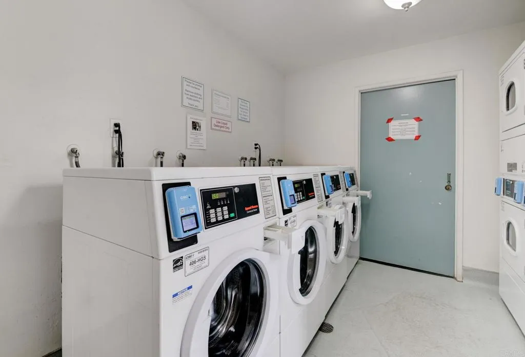 https://cdn.realtyfeed.com/cdn/127/306568686/b214484179c308378f32579dadf9ca93.webp