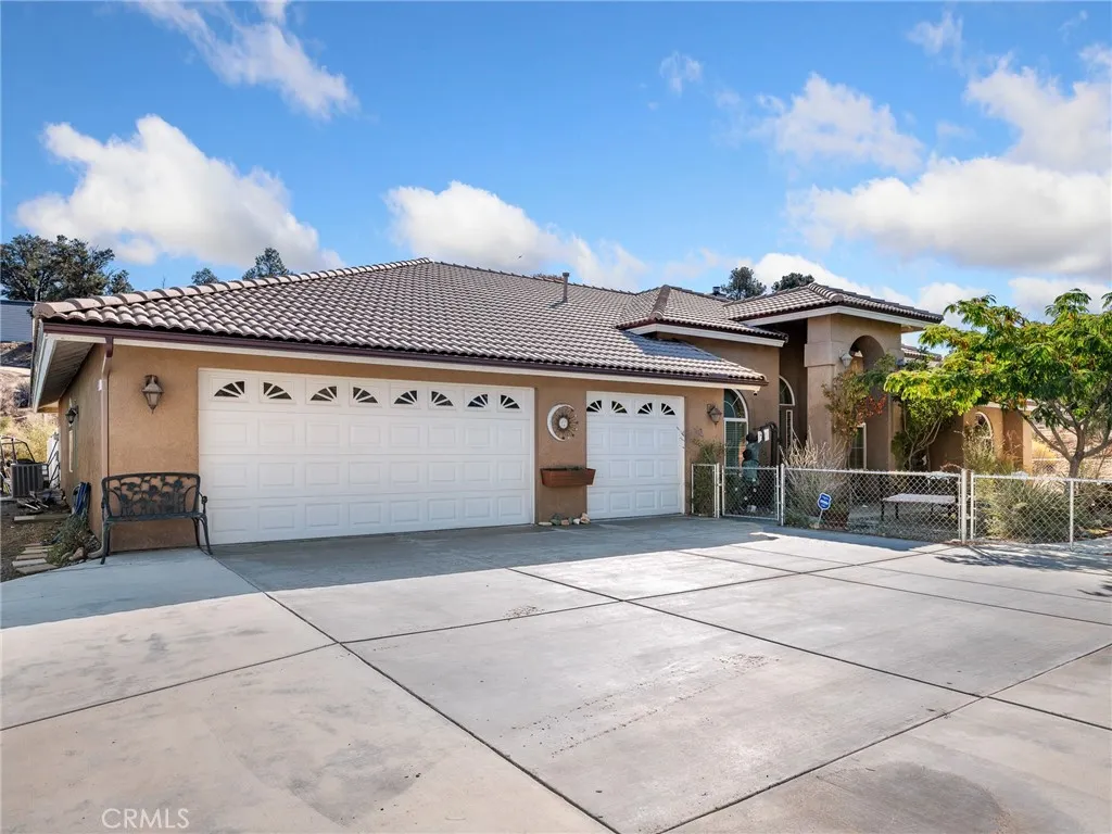 2235 Pegasus, Wrightwood, CA 92397